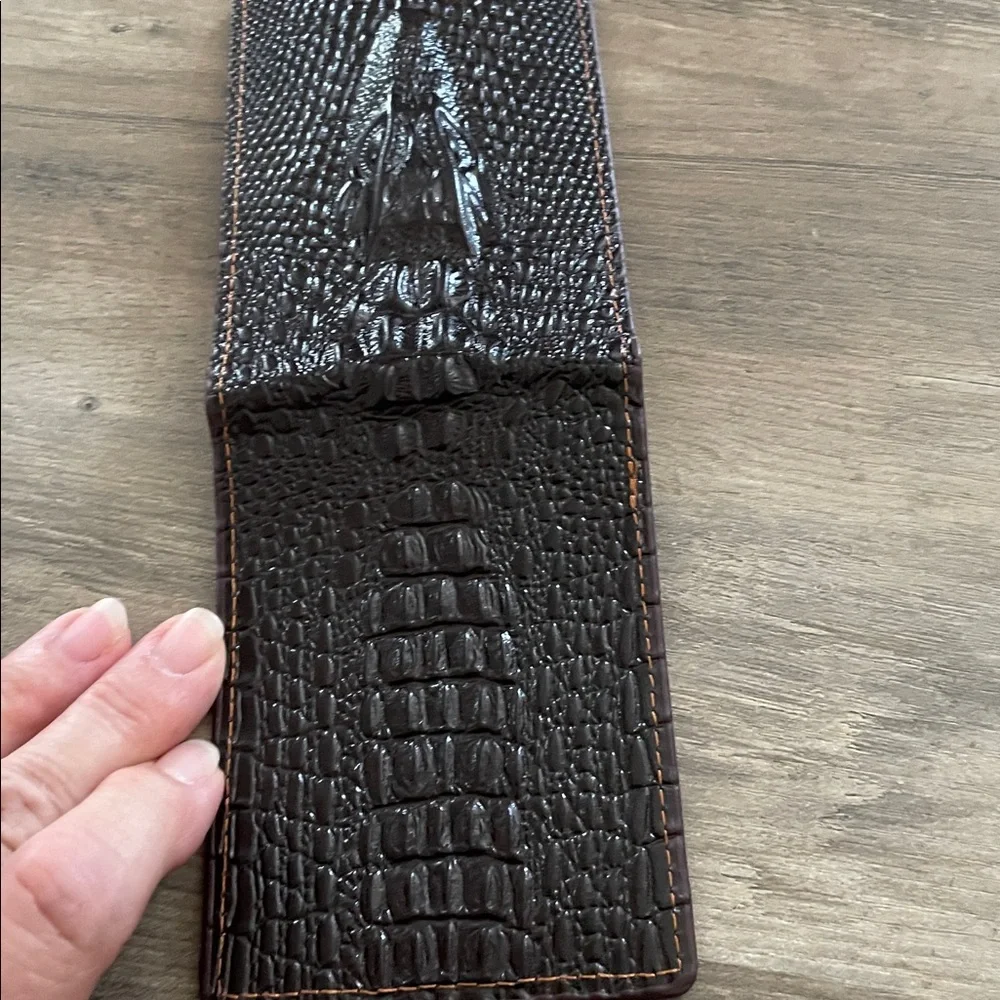 Leather Baby Alligator Faux Reptile skin bifold card wallet 3D “ALLIGATOR “